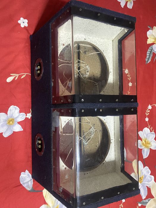 Vand cutie subwoofer auto