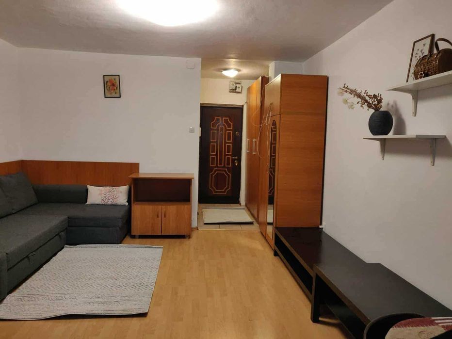 Garsoniera sector 2 - 5  minute metrou