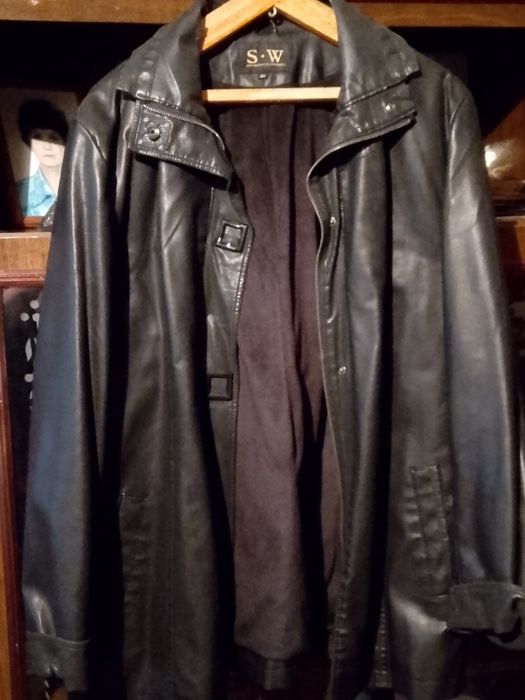 Продам кожаную куртку