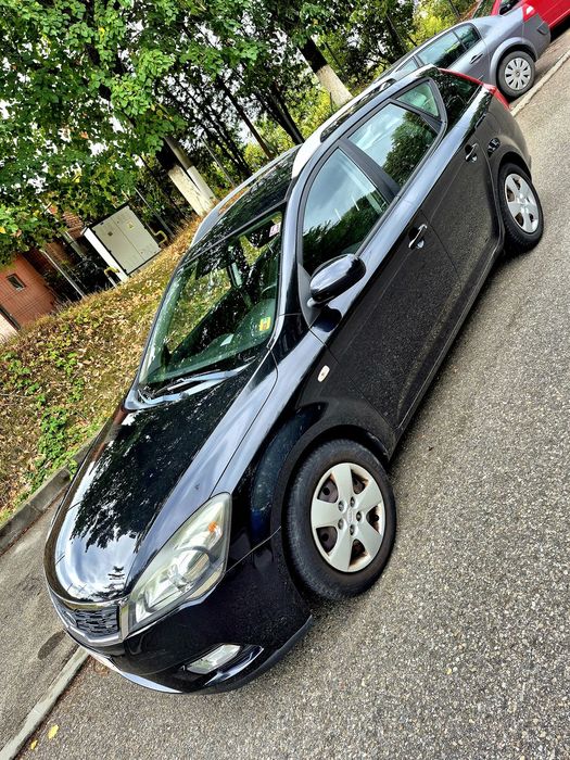 Kia Ceed Kia ceed / 1.6 benzina/ Climatronic/radio CD MP3/manuala/pilot automat