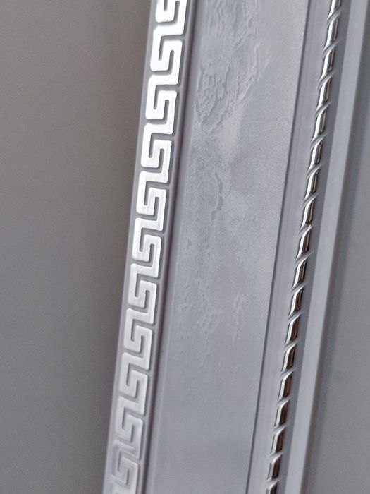 продам карниз пластиковый