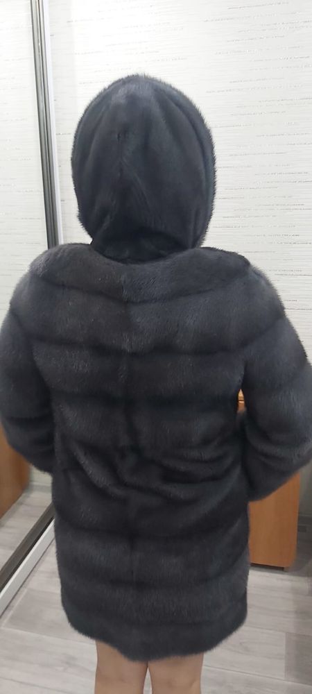 Продам норковую шубу