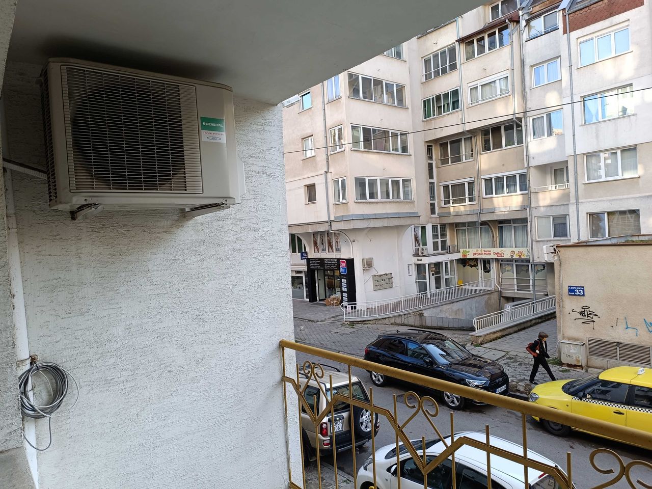 Дава се под наем Тристаен апартамент в София, Стрелбище - 102 кв.м за 650 € - Снимка #18
