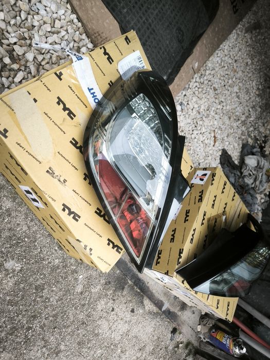 Фарове и стопове за Corsa D