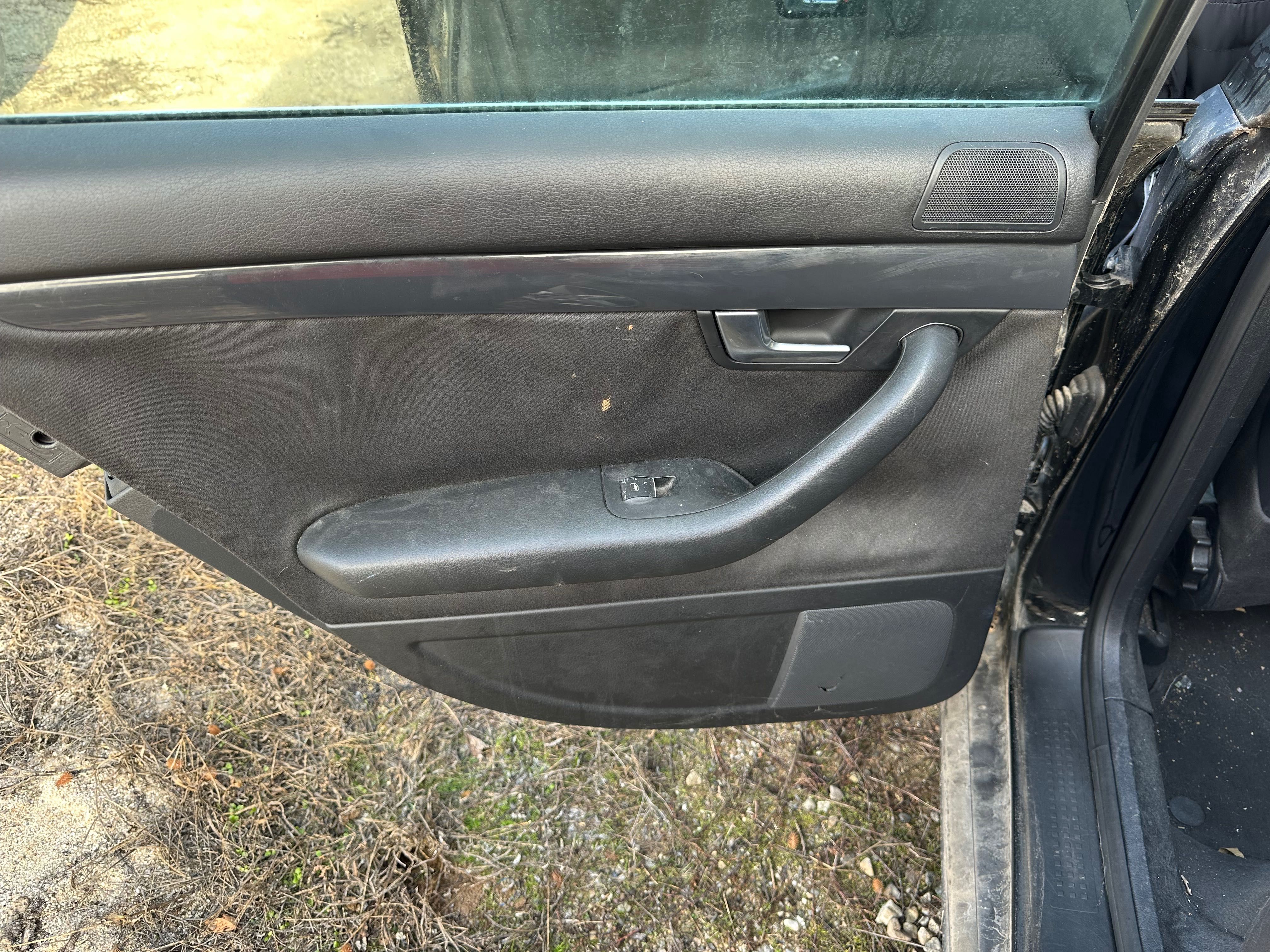 Audi A4 на части