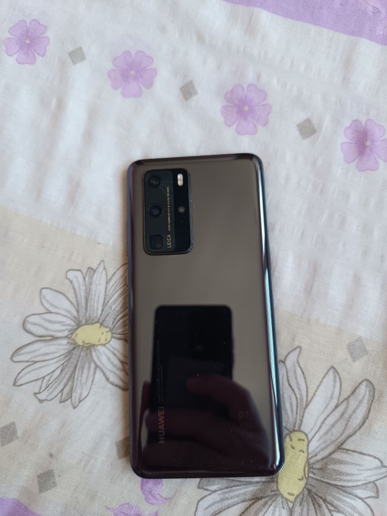 Телефон Huawei P40 pro