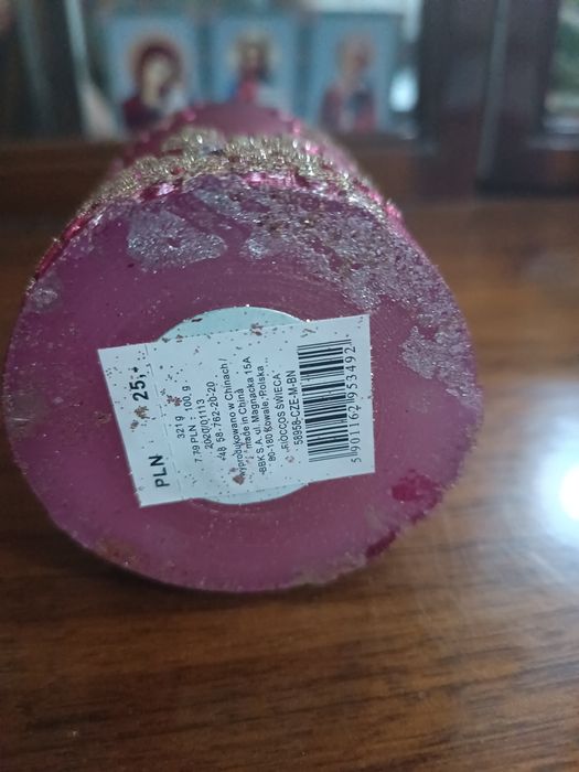 Свеча новогодняя, новая.