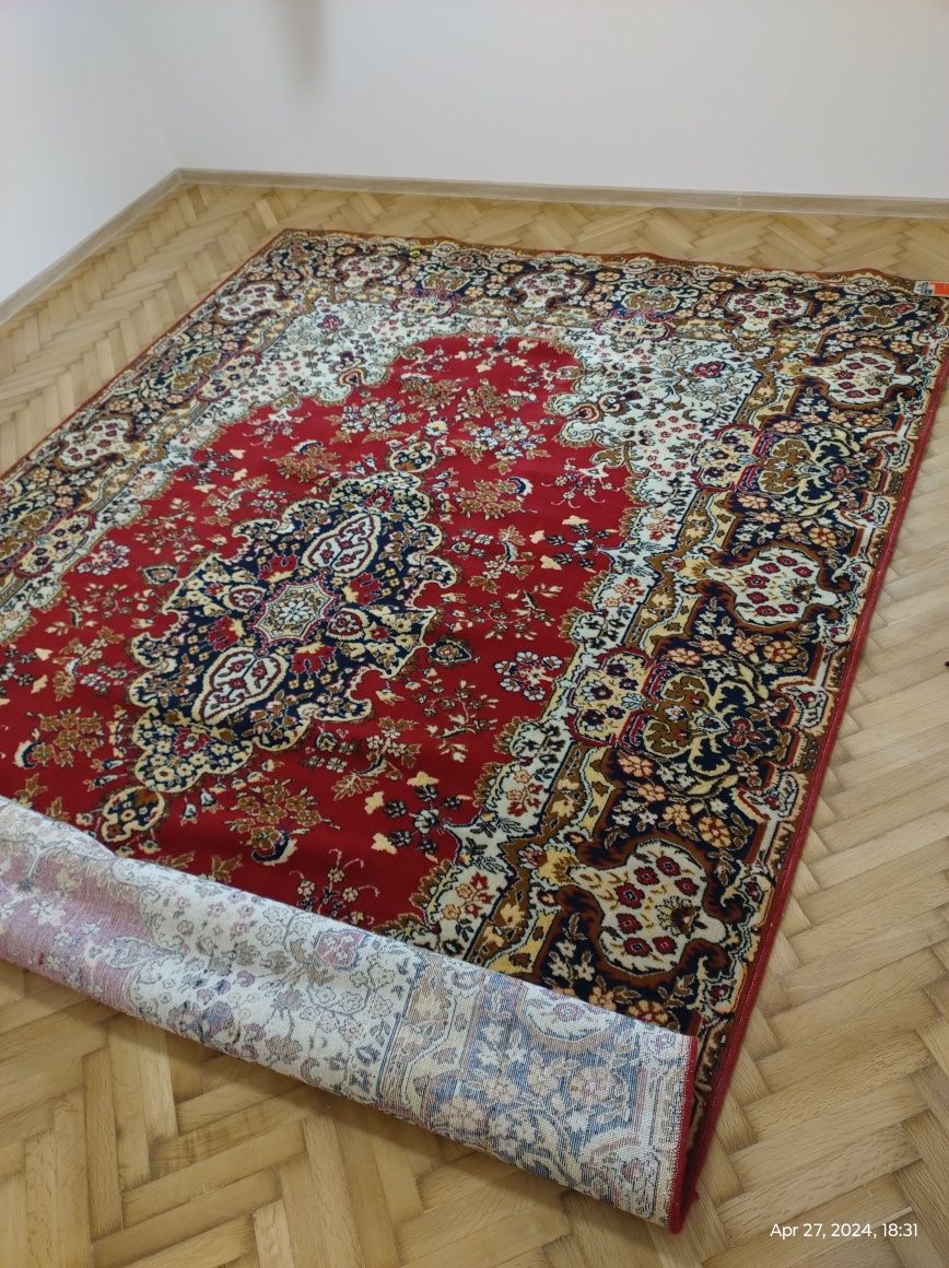 Чисто нов Сливенски килим персийски