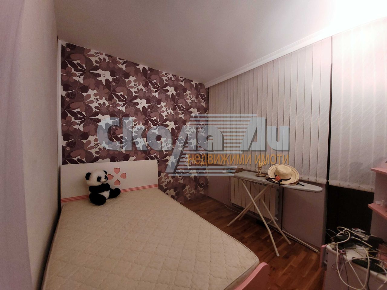 Продава се Къща в София, Люлин 10 - 200 кв.м за 1250 €/кв.м - Снимка #21