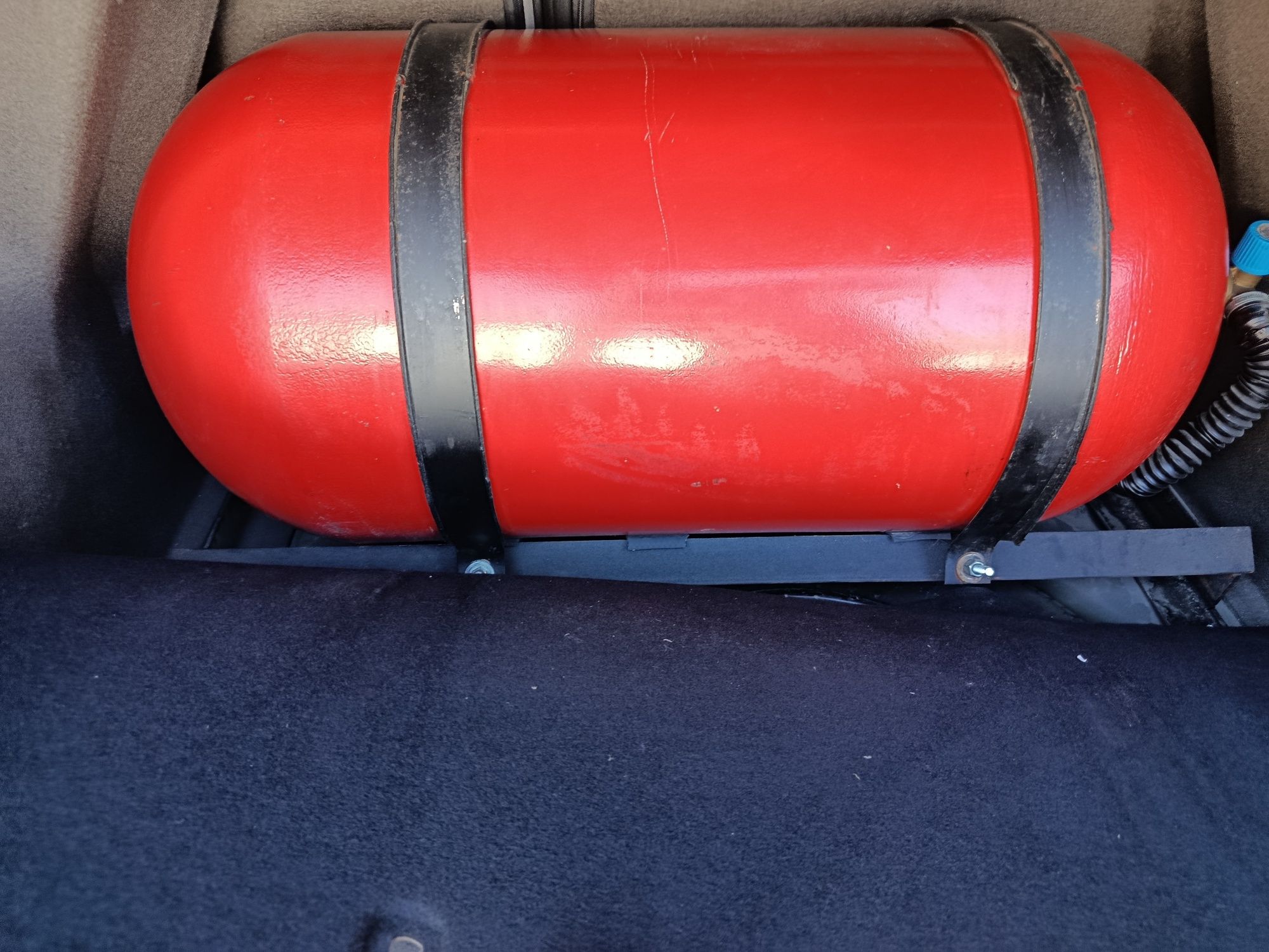 Cobalt 2023 qora 96300 km gaz 90 tali