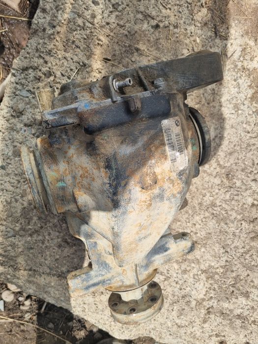 Vând jante și un grup spate x5 e53 3.0d manual 218 cp