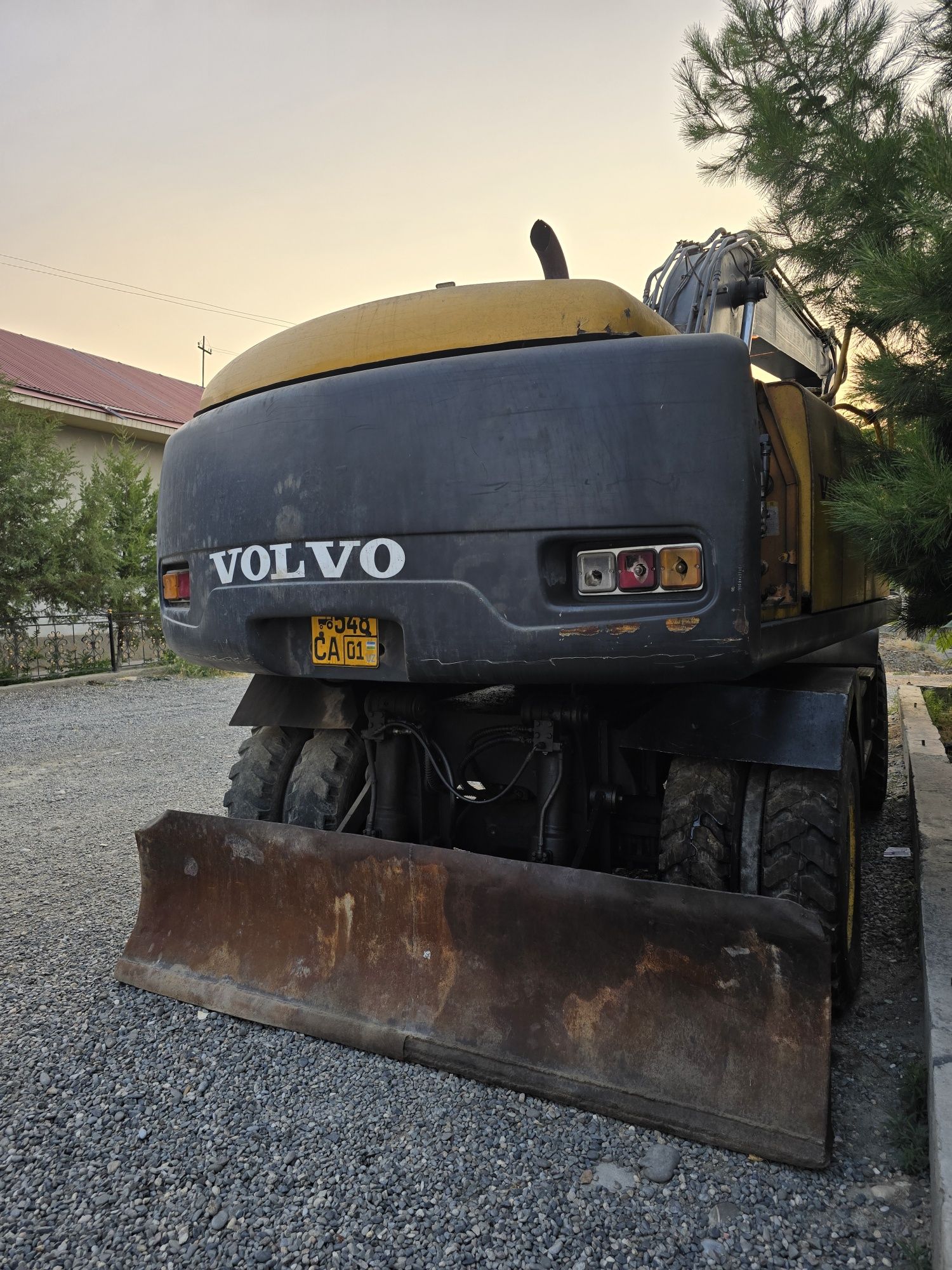 Volvo ekeskavator 135