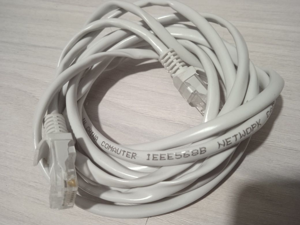Кабель для интернета RJ-45. Патч-корд.