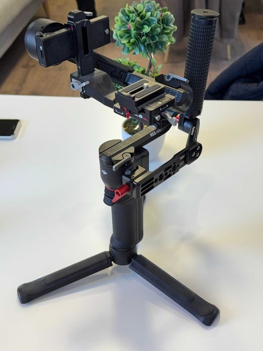 Гимбал Статив DJI RS 3 Mini - Отлично Състояние + Странична Дръжка