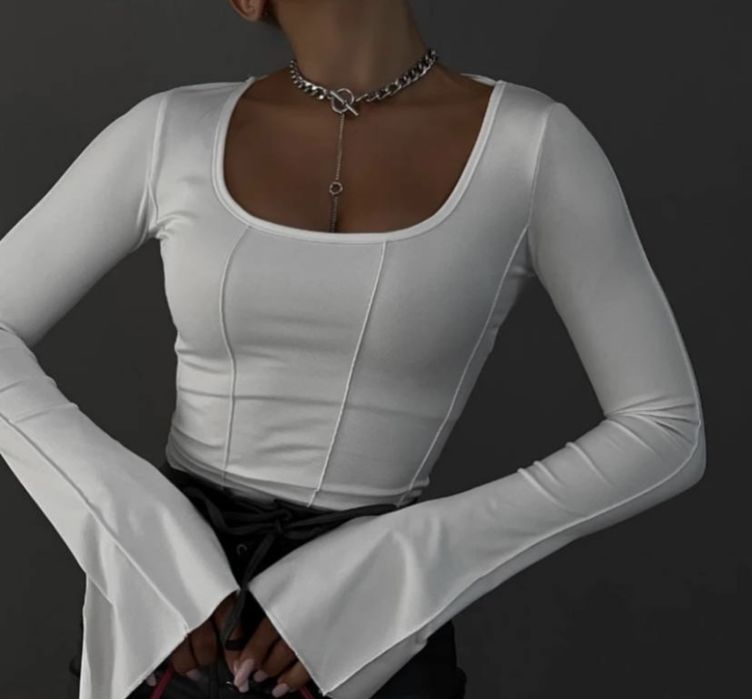 кофта белая короткая