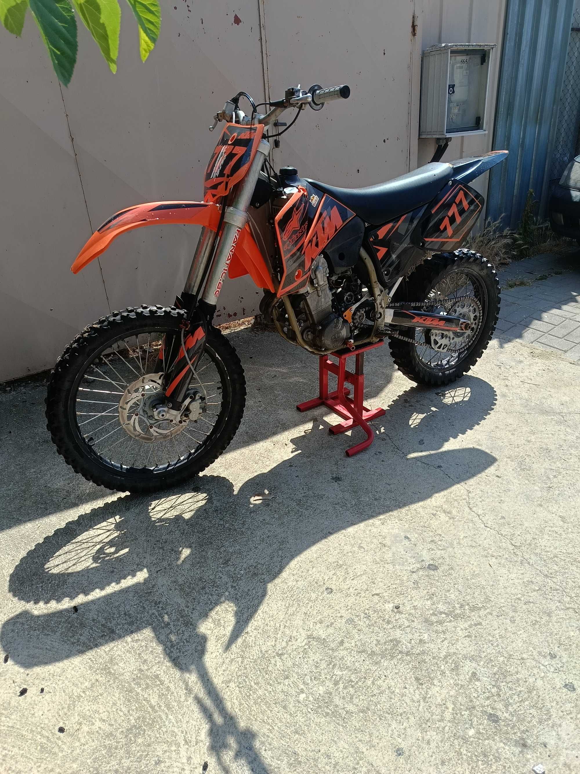 Продавам КТМ 525 sx