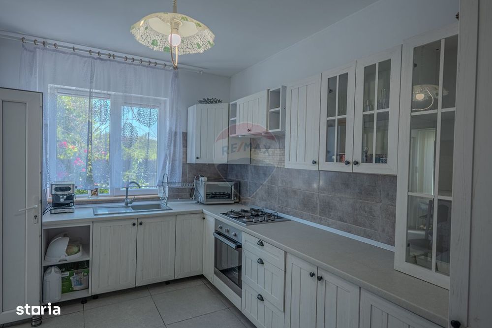 Casă cu cabinet stomatologic- Chitila, la doar 4 min. de gara Chitila