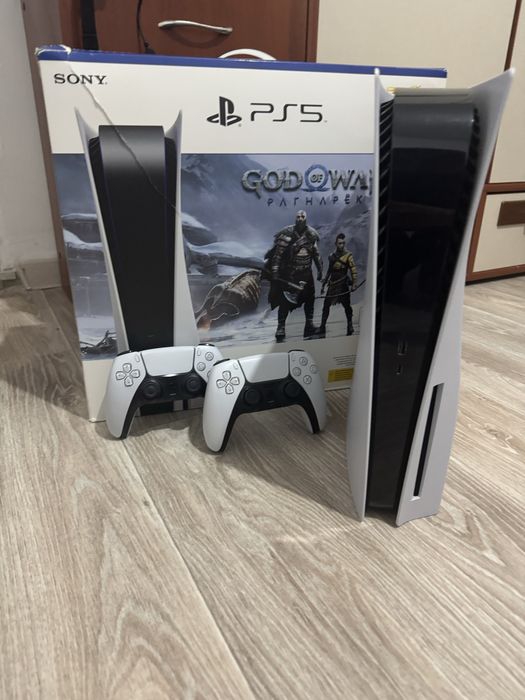 (PS5) SonyPlaystation 5 (два джойстика) FC 24