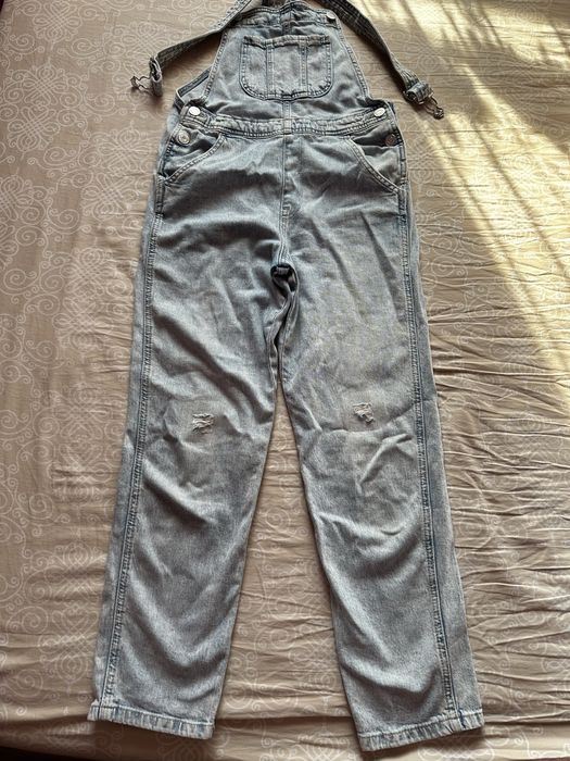 Продавам гащеризон за момиче