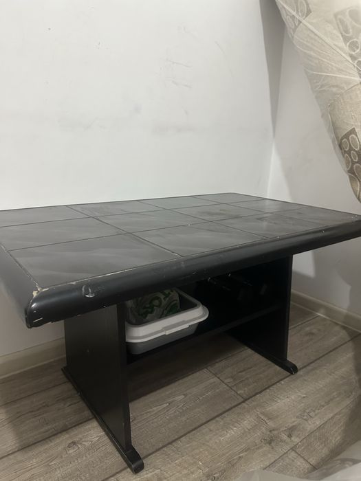 Журнальный стол продам