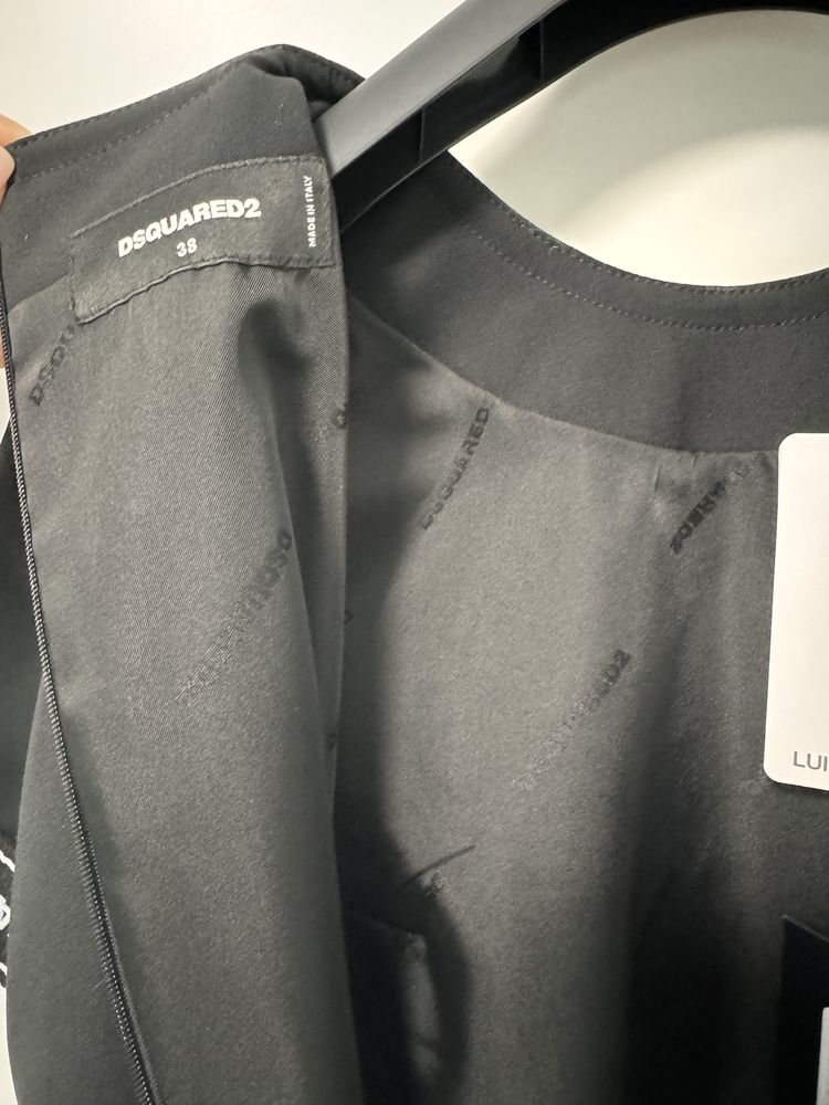 Оригинална нова рокля Dsquared2, р-р 38