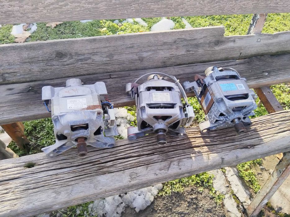 Моторы от стиральных машин продаю