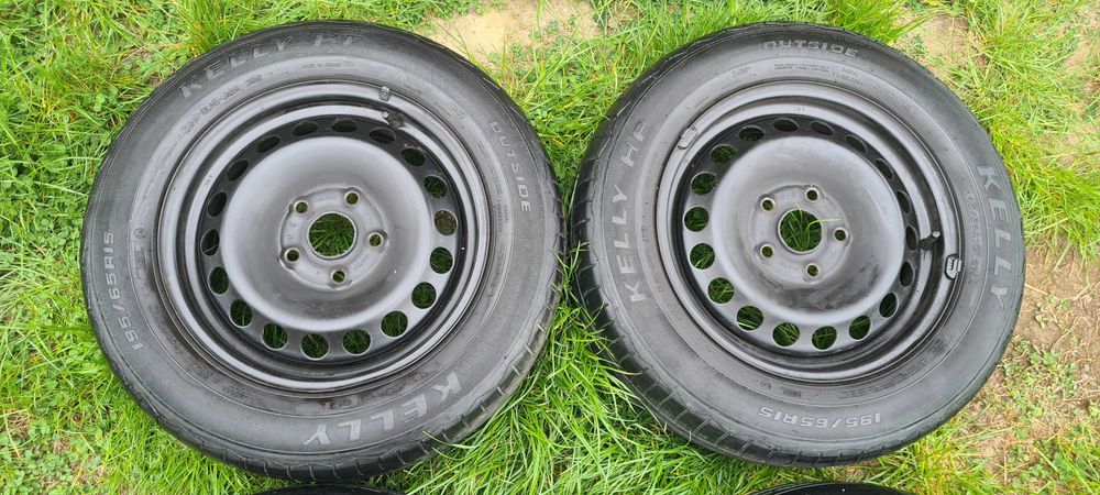 jante tabla 195/65/R15/vw golf 5 6/touran/audi a3/a4/octavia/