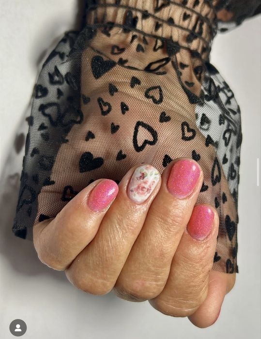 Unghii cu gel , 50 lei