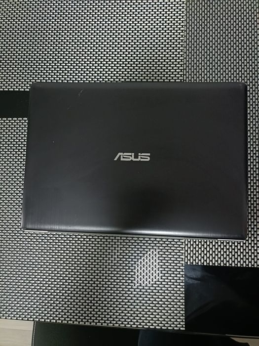 Laptop Asus în s400c