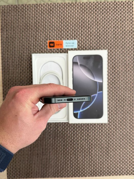 100% Бат. iPhone 16 Pro Лизинг от 66лв/м Black Titanium черен гаранция