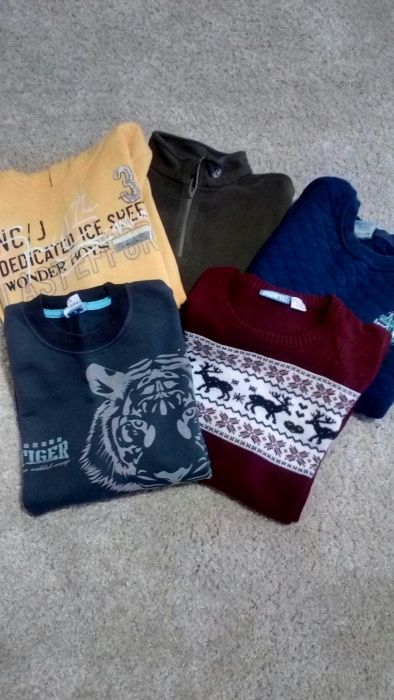 Блузки по избор -ватирани 140размер