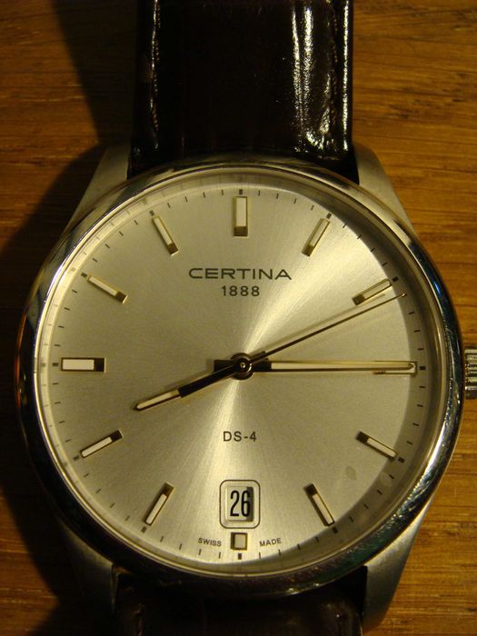 Ceas elvetian CERTINA, de la sigur