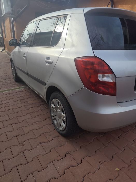 Vând Skoda Fabia 2 , 1:2 benzina