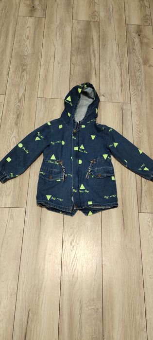 Джинсовая ветровка