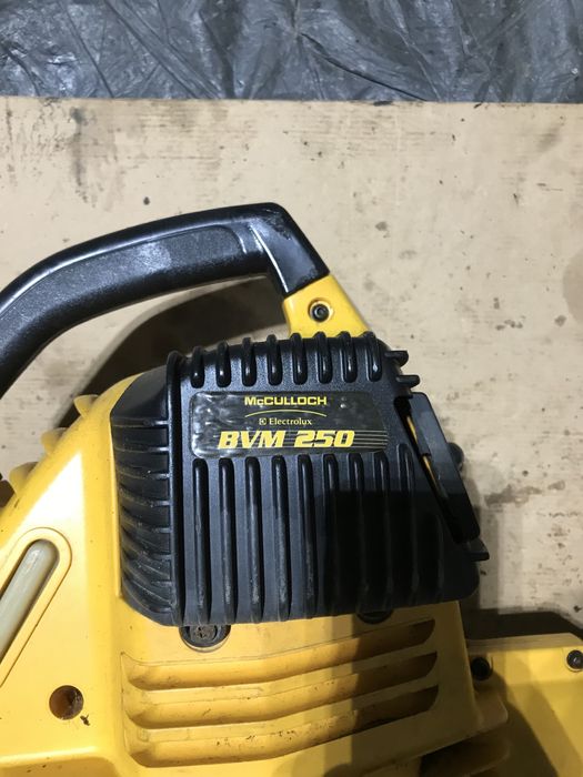 Suflanta Frunze italia Mc cullock BVM 250