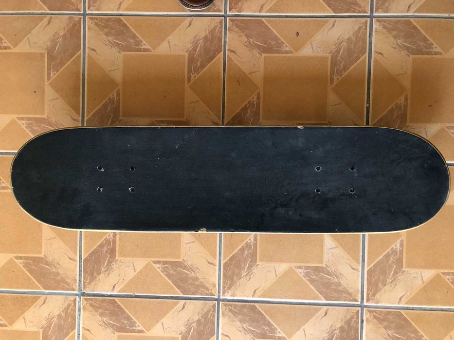 Детски скейтборд NERF, малко използван, запазен, до 100 кг. тежест