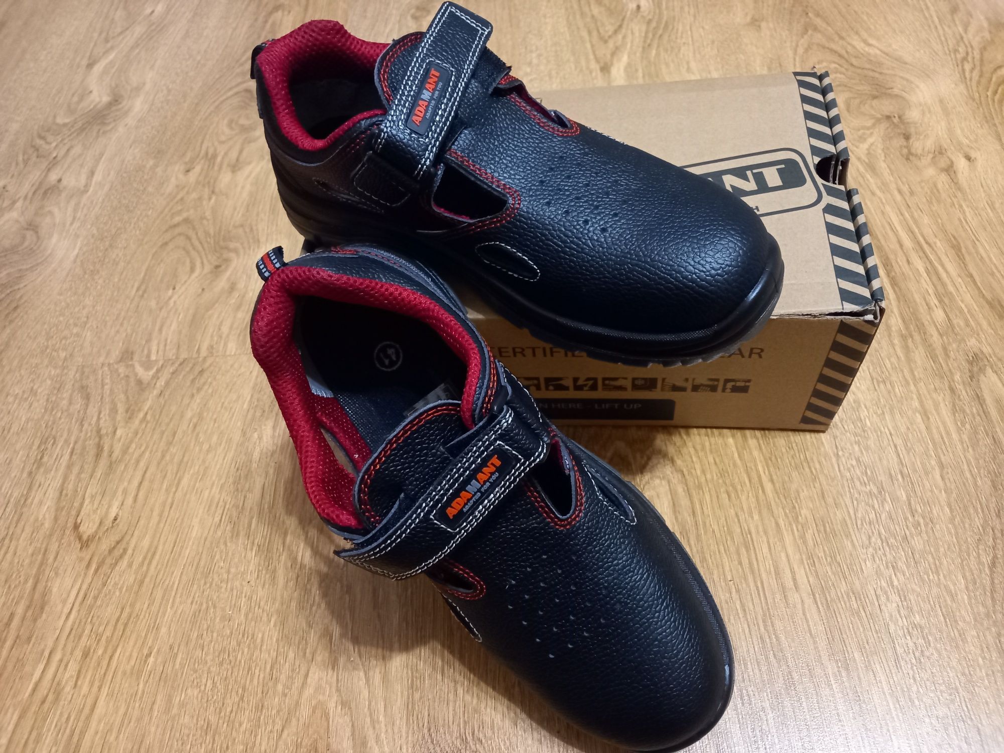 Pantofi protectia muncii