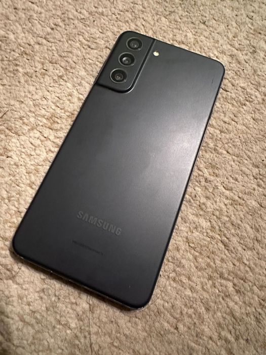 Продам Samsung galaxy S21 FE