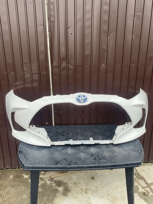 Bara fata toyota yaris 2020-2024
