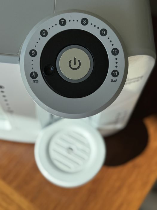 Уред за приготвяне на адаптивно мляко Tommee Tippee +нов филтер