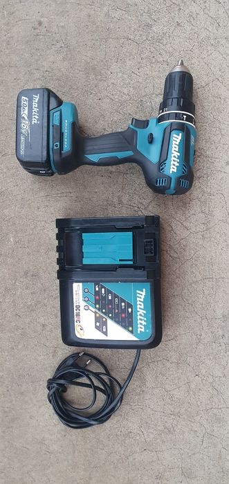 Masina de înșurubat Makita