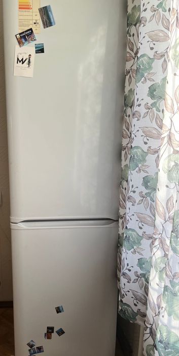 Холодильник бу Бирюса