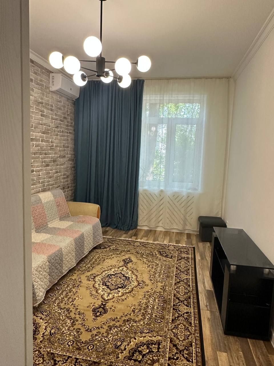 Продается 2х ком квартира на Новомосковской, ор-р: стадион Старт, 46м²