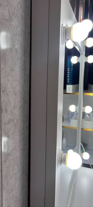 Srochna salon oynasi sotiladi yangi Termiz