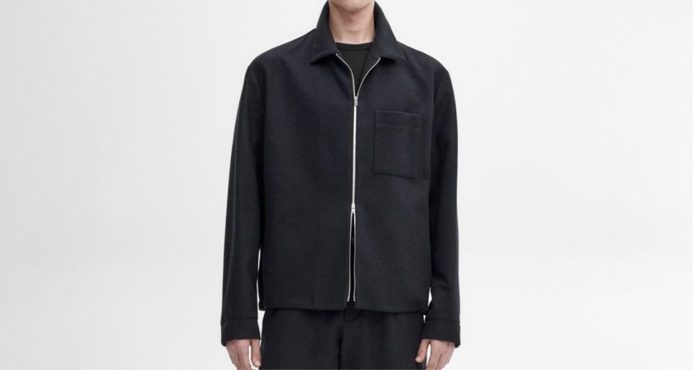 Продам куртку ветровку шерстяную новая Massimo dutti