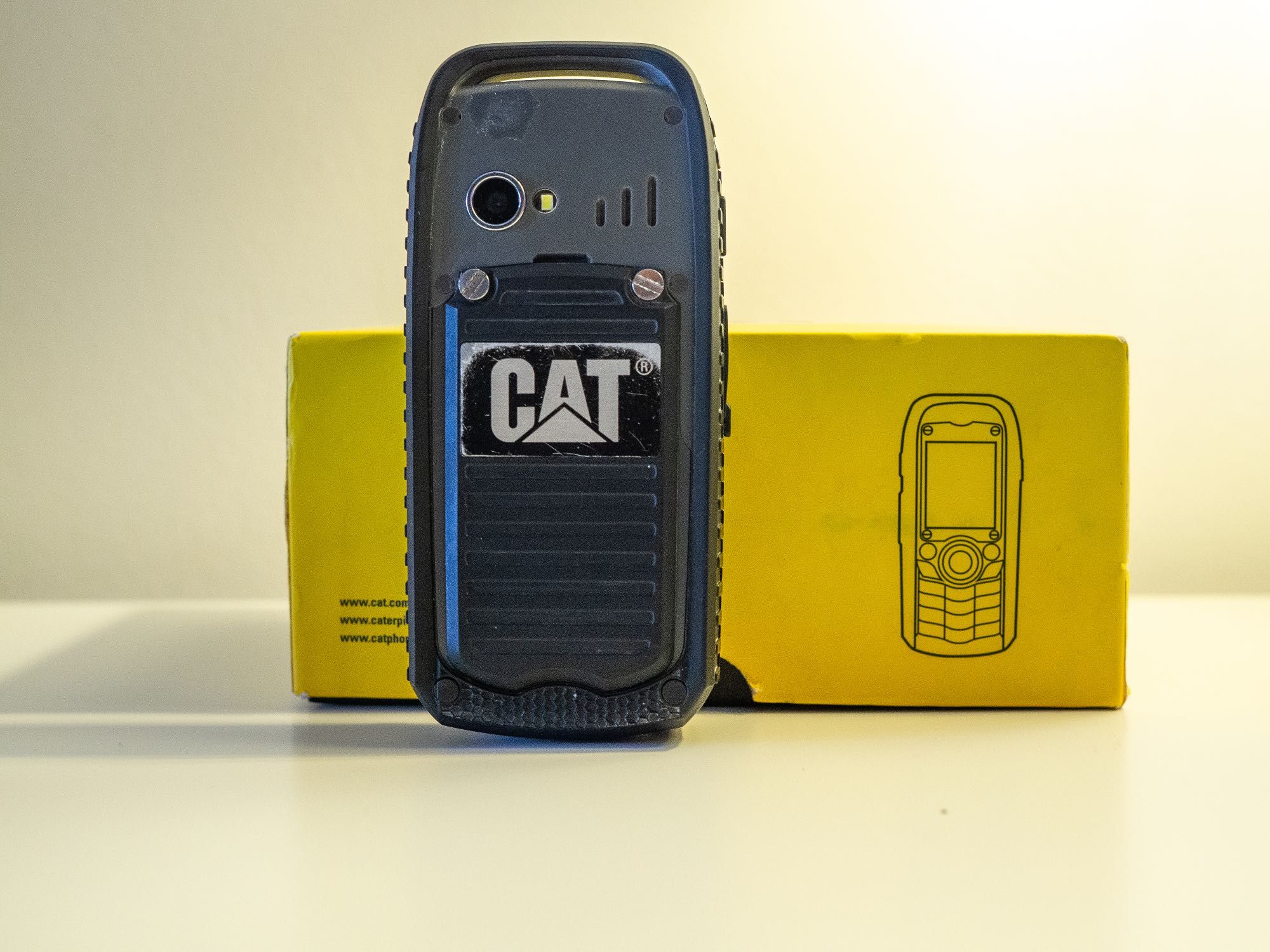 Telefon Caterpillar CAT B25