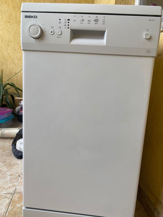 Продавам съдомиална BEKO