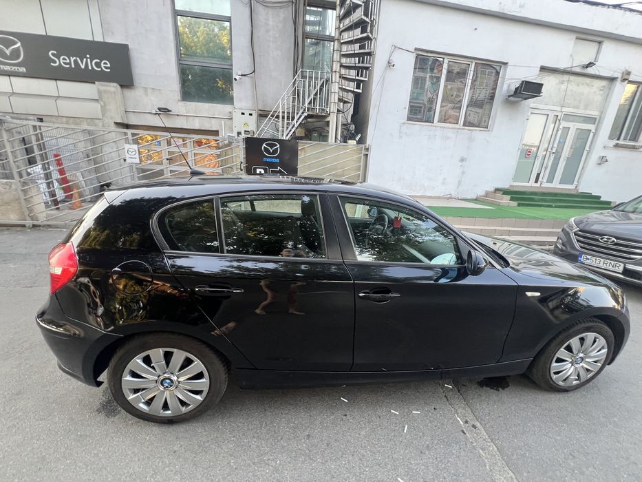 Vand BMW seria 1 benzina cu km reali
