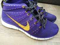 NIKE маратонки н 40