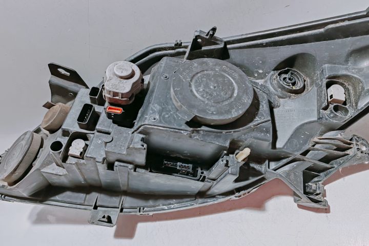 Far Dreapta  xenon coupe 260102308R / 89903643 Renault Laguna a 3-a g